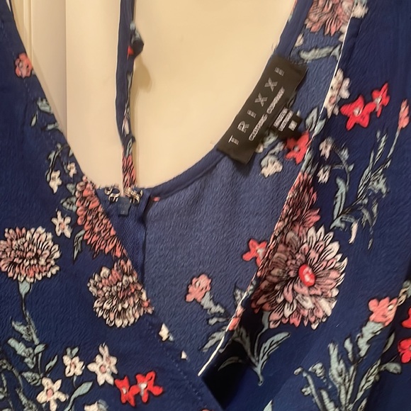 Romper - Picture 3 of 4